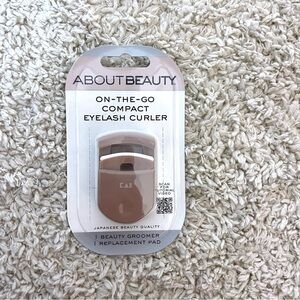 AboutBeauty Compact Eyelash Curler
